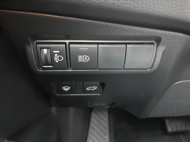 Toyota Corolla Cross Hybrid 140 Style ALL-SEASON PARK-SENSOREN KEYLESS BLIND-SPOT STOEL STUURVERW AD-CRUISE ELEK-ACHTERKLEP CAMERA DRAADLOOS-LADEN