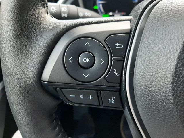 Toyota Corolla Cross Hybrid 140 Style ALL-SEASON PARK-SENSOREN KEYLESS BLIND-SPOT STOEL STUURVERW AD-CRUISE ELEK-ACHTERKLEP CAMERA DRAADLOOS-LADEN