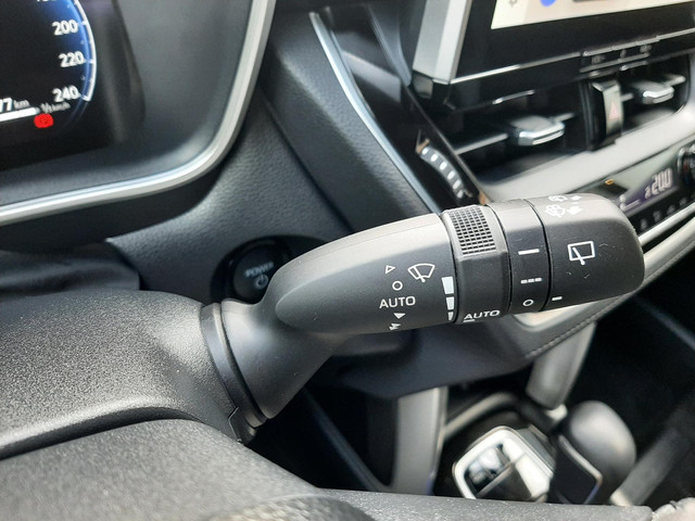 Toyota Corolla Cross Hybrid 140 Style ALL-SEASON PARK-SENSOREN KEYLESS BLIND-SPOT STOEL STUURVERW AD-CRUISE ELEK-ACHTERKLEP CAMERA DRAADLOOS-LADEN