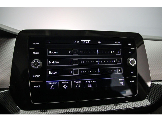 Volkswagen T-Cross Life Edition 1.0 TSI 115pk DSG Automaat Adaptive cruise control, Achteruitrijcamera, Parkeersensoren, Stoelverwarming, Airco, LE