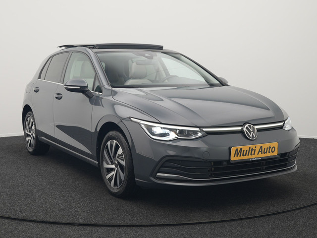 Volkswagen Golf 1.4 eHybrid Style Plug In Hybrid 204pk Dealer O.H. PHEV | Trekhaak Af Fabriek | Panodak | Adaptive Cruise | IQ Light | Alcantara