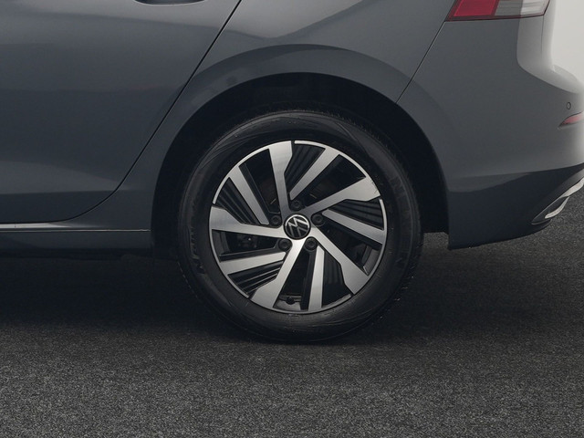 Volkswagen Golf 1.4 eHybrid Style Plug In Hybrid 204pk Dealer O.H. PHEV | Trekhaak Af Fabriek | Panodak | Adaptive Cruise | IQ Light | Alcantara