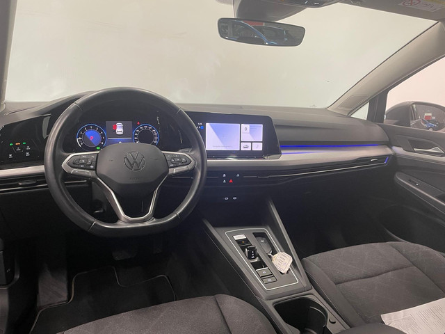 Volkswagen Golf 1.0 eTSI DSG Life Navigatie Apple Carplay Android Auto Parkeersensoren Adaptive Cruise Control Sfeerverlichting Virtual Cockpit