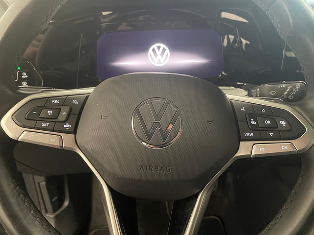 Volkswagen Golf 1.0 eTSI DSG Life Navigatie Apple Carplay Android Auto Parkeersensoren Adaptive Cruise Control Sfeerverlichting Virtual Cockpit
