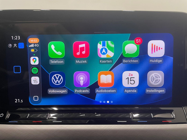 Volkswagen Golf 1.0 eTSI DSG Life Navigatie Apple Carplay Android Auto Parkeersensoren Adaptive Cruise Control Sfeerverlichting Virtual Cockpit