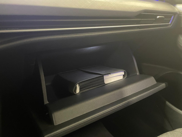 Volkswagen Golf 1.0 eTSI DSG Life Navigatie Apple Carplay Android Auto Parkeersensoren Adaptive Cruise Control Sfeerverlichting Virtual Cockpit