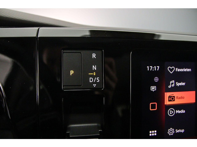 Volkswagen Multivan 1.5 245pk DSG eHybrid L2 Bulli Edition 4Motion > € 2.500,= Inruilpremie < | Trekhaak | 7-zits Premium zitopstelling |