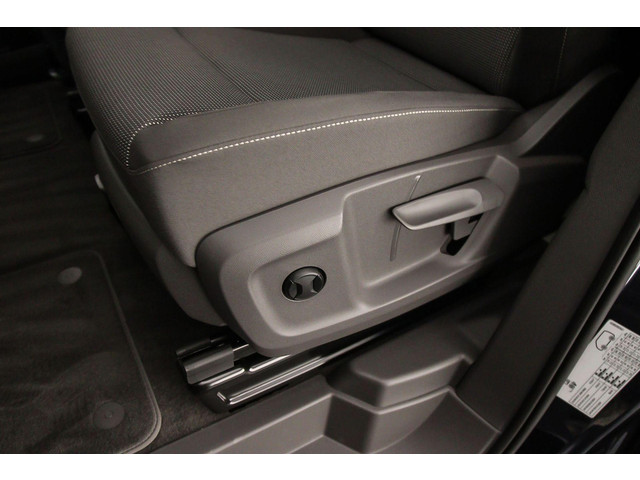 Volkswagen Multivan 1.5 245pk DSG eHybrid L2 Bulli Edition 4Motion > € 2.500,= Inruilpremie < | Trekhaak | 7-zits Premium zitopstelling |