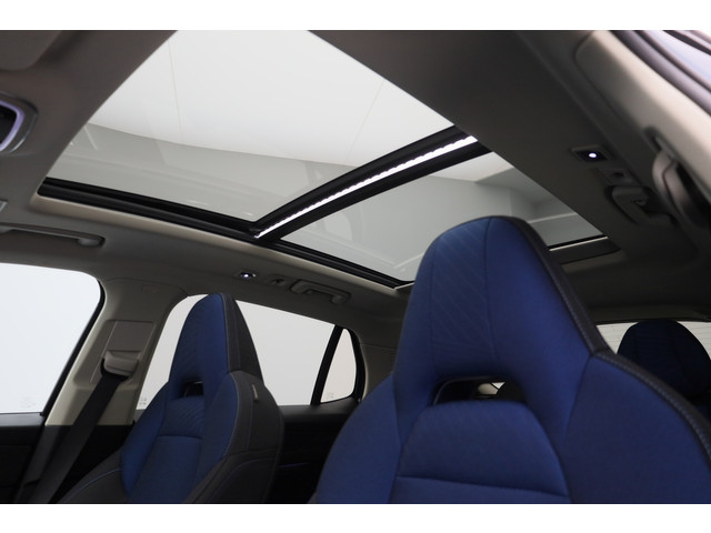 Lynk & Co 01 1.5 Plug-in Hybrid | 360° | BLACK | NLD AUTO