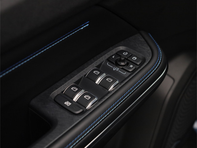 Lynk & Co 01 1.5 Plug-in Hybrid | 360° | BLACK | NLD AUTO