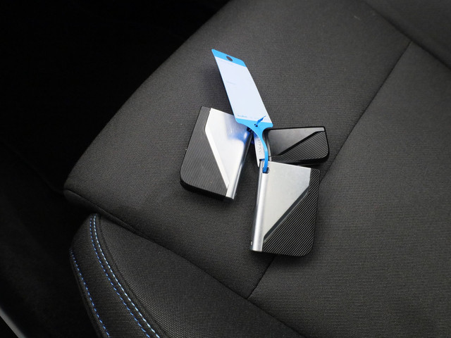 Lynk & Co 01 1.5 Plug-in Hybrid | 360° | BLACK | NLD AUTO