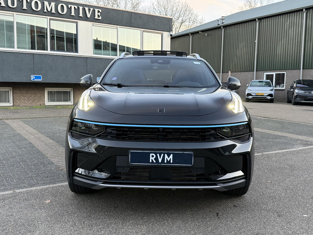 Lynk & Co 01 1.5 PHEV PLUG-IN HYBRIDE | COMPLETE AUTO ZWARTE HEMEL | ELEKTRISCH PANORAMADAK | FULL OPTIONS | RIJKLAAR GELEVERD | BTW VERREK