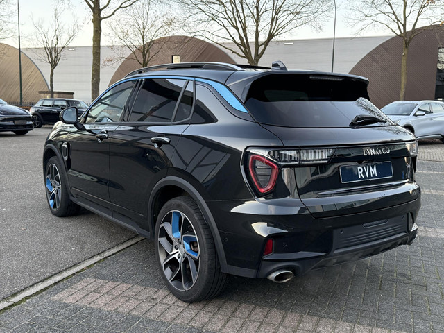 Lynk & Co 01 1.5 PHEV PLUG-IN HYBRIDE | COMPLETE AUTO ZWARTE HEMEL | ELEKTRISCH PANORAMADAK | FULL OPTIONS | RIJKLAAR GELEVERD | BTW VERREK