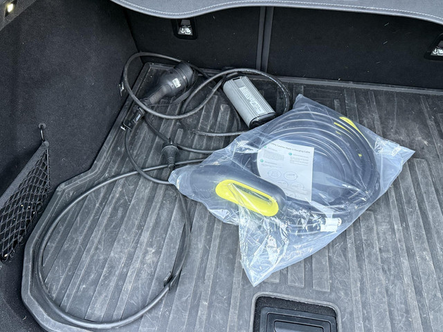 Lynk & Co 01 1.5 PHEV PLUG-IN HYBRIDE | COMPLETE AUTO ZWARTE HEMEL | ELEKTRISCH PANORAMADAK | FULL OPTIONS | RIJKLAAR GELEVERD | BTW VERREK