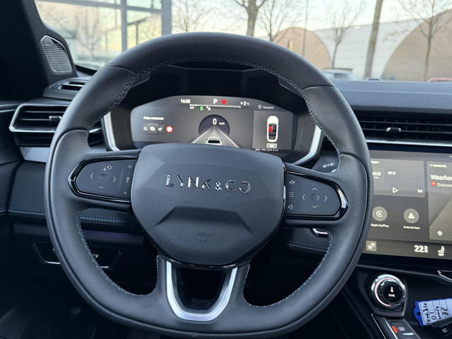 Lynk & Co 01 1.5 PHEV PLUG-IN HYBRIDE | COMPLETE AUTO ZWARTE HEMEL | ELEKTRISCH PANORAMADAK | FULL OPTIONS | RIJKLAAR GELEVERD | BTW VERREK