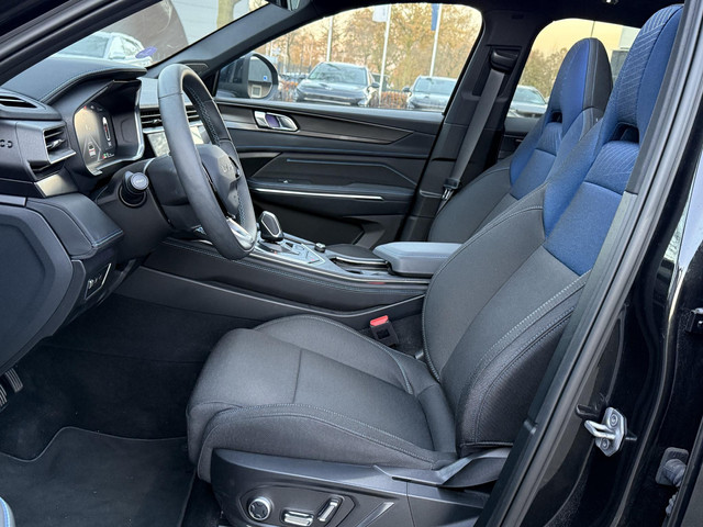 Lynk & Co 01 1.5 PHEV PLUG-IN HYBRIDE | COMPLETE AUTO ZWARTE HEMEL | ELEKTRISCH PANORAMADAK | FULL OPTIONS | RIJKLAAR GELEVERD | BTW VERREK