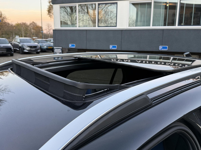 Lynk & Co 01 1.5 PHEV PLUG-IN HYBRIDE | COMPLETE AUTO ZWARTE HEMEL | ELEKTRISCH PANORAMADAK | FULL OPTIONS | RIJKLAAR GELEVERD | BTW VERREK