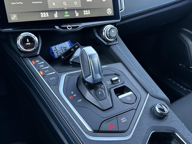 Lynk & Co 01 1.5 PHEV PLUG-IN HYBRIDE | COMPLETE AUTO ZWARTE HEMEL | ELEKTRISCH PANORAMADAK | FULL OPTIONS | RIJKLAAR GELEVERD | BTW VERREK