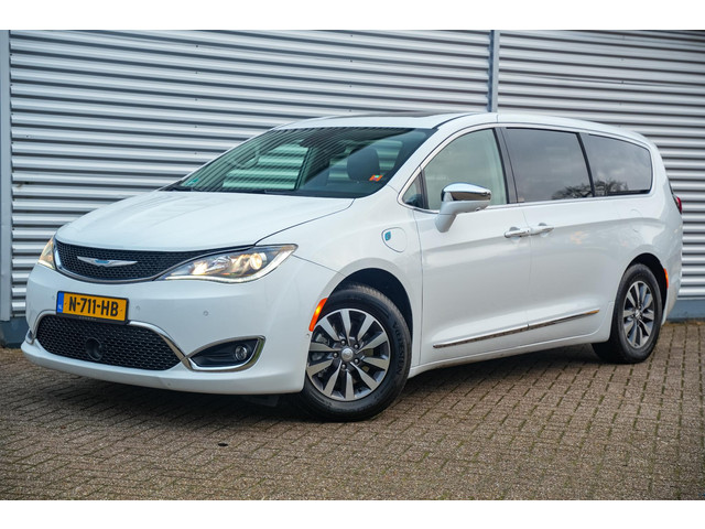 chrysler-pacifica-3.6-v6-hybrid-panodak-360-camera-leer-stoelverw.-stoelventilatie-7-persoons-cruise