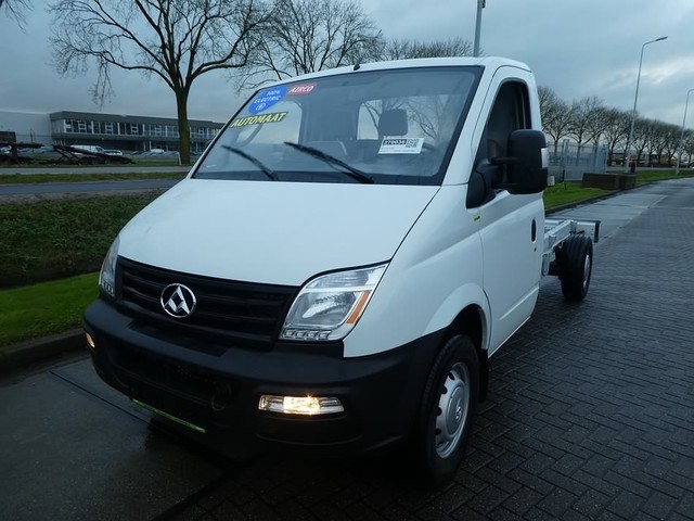 Maxus EV80 electric chassis cab