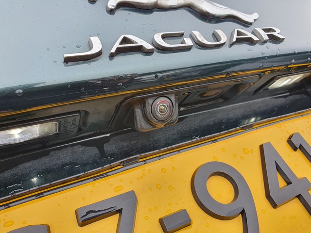 Jaguar XE 2.0 D Prestige Performance-Pack Aut. *NAVI-FULLMAP | CAMERA | ECC | JAGUAR-AUDIO | CRUISE | PDC*