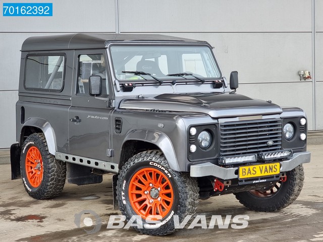 Land Rover Defender 2.2 Bowler Rally Intrax suspension Roll Cage Rolkooi 4x4 AWD
